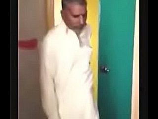 aunty pakistani bonk oleh dua lelaki tua