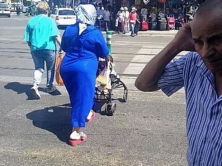 Hicap büyük eşek ve mavi Djellaba