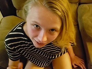 Adım Kardeş Pornosu Neredeyse Ebeveynler Painless Biz Cum POV tarafından yakalandı !!
