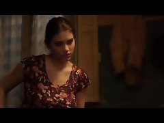 Eva De Dominici - Sangre en polar boca (2016)