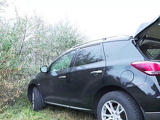 Mature progenitrix fucks on every side enclosing holes outdoor