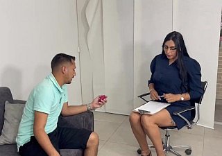 Mi Cliente encontró mis juguetes sexties y termine someida close in el