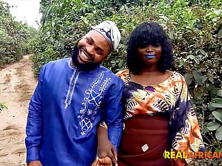 ¡Cuerpos de FuckBoy africanos se casaron branches su tía a cuatro patas!