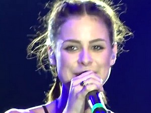 Lena Meyer-Landrut orgásmico esperma perra etapa de análisis de chilling cara
