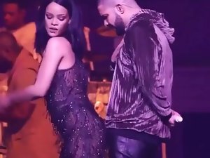 Rihanna کی بہت کم ڈک & # 039 پر Twerking؛ ے Live میں ڈریک.