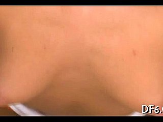 Девственница исследует schlong &cum