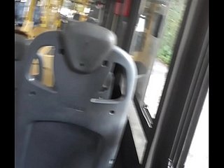 Dengan tongkat di bus