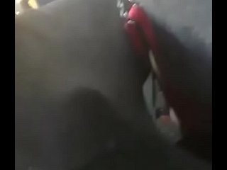 seks tangan di dalam bus