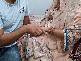 पहली बार स्टेप मम्मी का साथ सुहागरात मनाए।