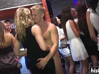 babes parti suka mendapatkan fucked keras