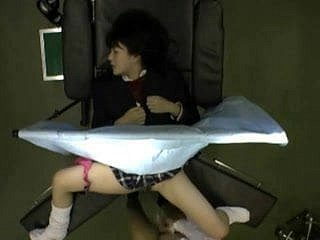 นรีเวชวิทยาไปไม่ได้ที่ 47 (เซ็นเซอร์)