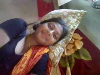desi indah bengali Eoudi dengan devar payudara seksi terkena