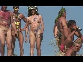 Girls encircling painted the rabble forth Russian nudist beach
