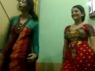 Pakistani Hot Yowl aunties Treasure Dance