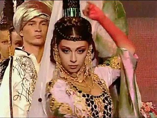 Myriam Fares - Danza Tradizionale