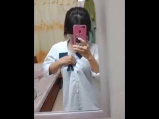 엠 특별 SINH AO 트랑 khoe VU căng